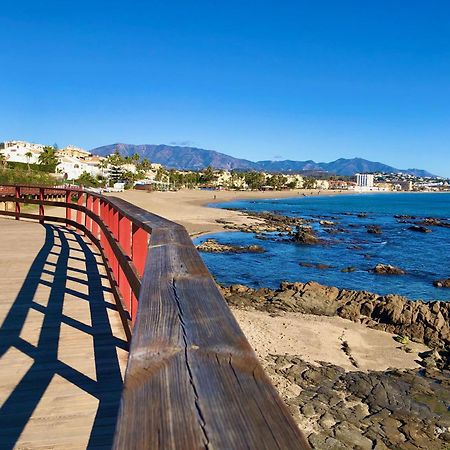 La Cala Beach Home - Beachfront Few Steps Away From Sandy Beach La Cala De Mijas Esterno foto